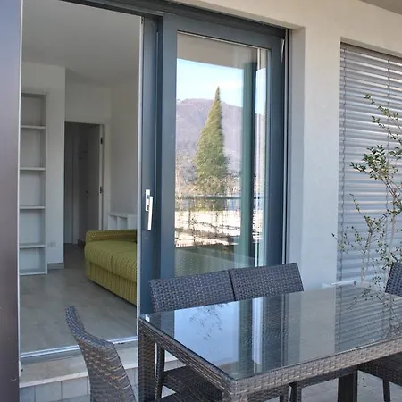 Baia Blu - Luxury Apartments With Pool Cremia Exterior photo